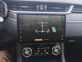 Jaguar f-pace 2.0d i4 d165 mhev s awd a/t - 14