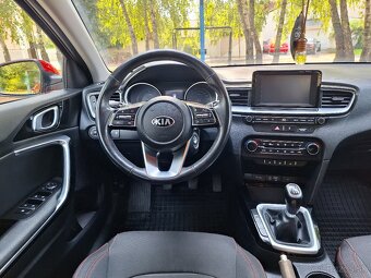 Kia Ceed 1.4 TGDi 103 kW Gold - 14