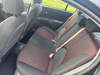 KIA Rio 1.4 Sporty - 14