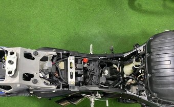 Predám Suzuki GSX-R 1000 K8 - na náhradné diely - 14