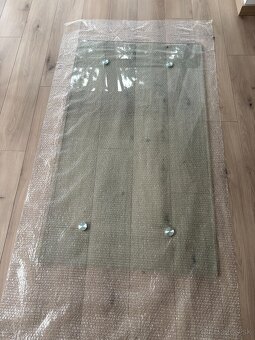 Jedálenský stôl - 14