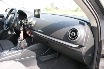 Audi A3 Sportback 2.0 TDI DPF 184k Ambiente quattro S tronic - 14