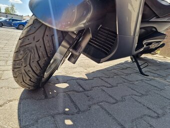 Suzuki Burgman AN 400 34k (benzín) - 14