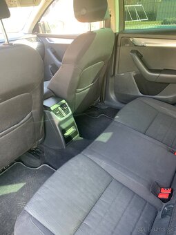 Škoda Octavia combi 2.0 DSG - 14