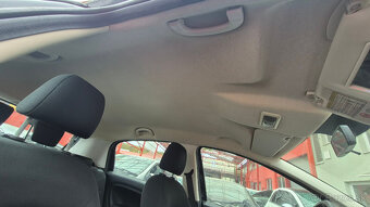 Fiat grande Punto 1,2i 48kw - 14