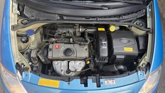 Citroën C3 1.1i benzín - 14