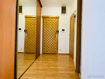 Predám útulný a slnečný 3-izbový byt s loggiou - 14