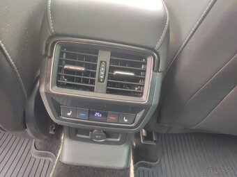 Škoda Kodiaq Style 2.0 TDI 147kW 7°AP DSG 4×4 Cena s DPH - 14