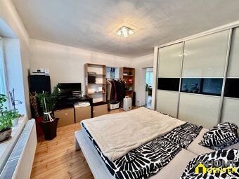 REZERVOVANÝ: Zrekonštruovaný rodinný dom v srdci prírody – S - 14