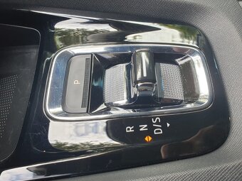 Predám Škoda Octavia Combi First Edition 2.0Tdi DSG - 14