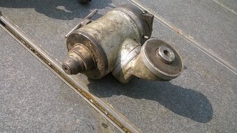 indigátor, delička a odkalovač - 14