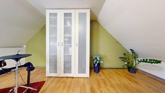 Príjemný rodinný dom v Kováčovej v tichom prostredí - 14