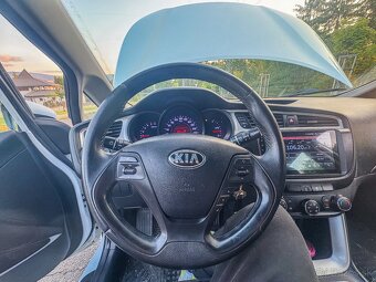 KIA Ceed Combi 1.6 Manuál 2017 - 14