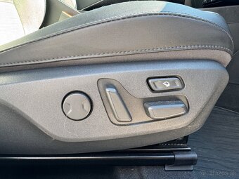 Kia Niro Plug-In Hybrid 1.6 GDi A/T (modelový rok 2023) - 14