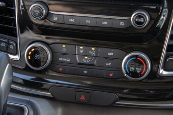 Ford Tourneo Custom - 14