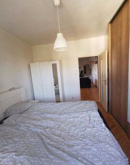 Na prenájom 2-izbový byt s balkónom a klimatizáciou na Záhra - 14