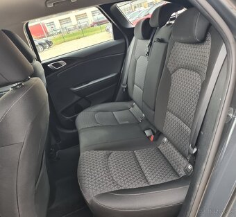 KIA CEED SW 1.6 CRDI VISION / MOŽNÝ ODPOČET DPH - 14