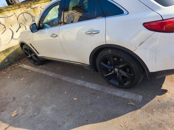 Infiniti FX30DS - 14