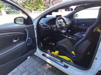 Renault Megane RS. Trophy - 14