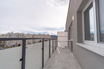 Na prenájom 2-izbový byt v Poprade s parkovacím miestom - 14