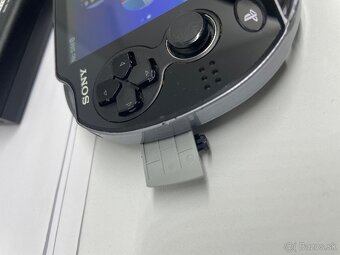 PS Vita 3G Wi-Fi (PCH-1104) OLED - 14