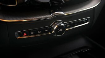Volvo XC60 B4 R-Design A/T (odpočet DPH) - 14