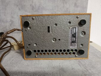 Starý retro telefon Tesla z roku 1979 Velice zachovalý, má č - 14