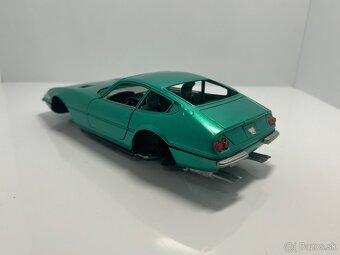 Modely aut 1:18 na diely/prerábku - 14