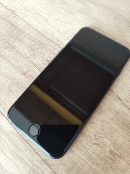 Apple iPhone SE 2020 (2nd gen) - ako nový / v záruke - 14