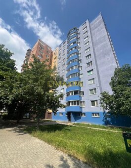 Veľkopriestranný 3-izbový byt na ulici Jána Smreka v Devínsk - 14