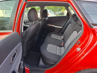 Predam Kia Ceed SW   1.6Crdi 100kW. Kupene na SK-1.majitel - 14