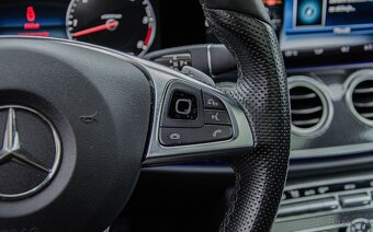 Mercedes-Benz E trieda Sedan 350 BlueTEC - 14