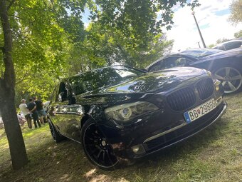 BMW F01 740d - 14