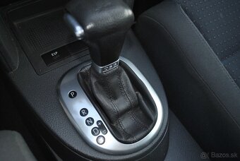Volkswagen Touran 1.9 TDI DSG 7 miest Ťažné zariadenie - 14