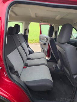 Predám Dodge Nitro, rok 2009 automat - 14