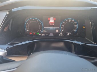 Volkswagen Multivan T7 150 kW r.v. 11/2022 Benzín Automat - 14