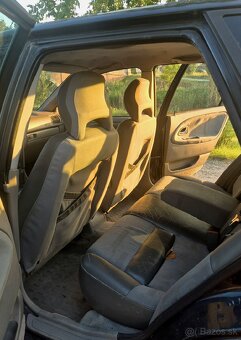Volvo v40 SE, NOVÁ STK/EK - 14