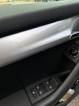 Škoda Octavia 3 Sedan 1.6 TDI 77kw Sportline,R17,PARK.Senzor - 14
