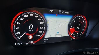 Volvo V60 B4 2.0L Momentum A/T - 14