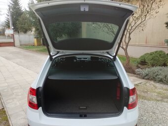 Škoda Octavia combi Scout 2.0 TDi - 14