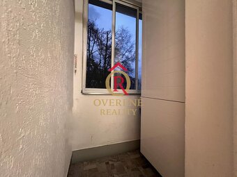 Na predaj priestranný 3,5-izbový byt s dvoma loggiami – Bans - 14