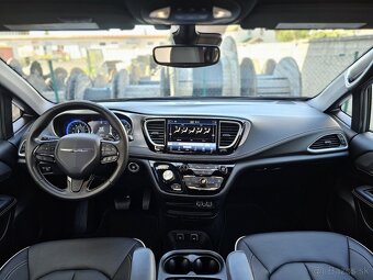 Chrysler Pacifica 3.6L V6 7 miest Radar DPH - 14