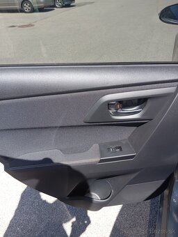 Toyota Auris TS - combi 1,6benzín, SR,EXECUTIVE,2x kolá - 14