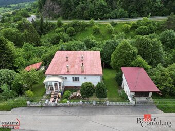 5,5 izbový starší rodinný dom na predaj - Valaská Dubová - R - 14