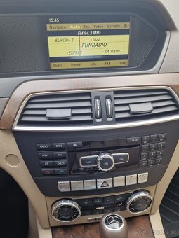 Mercedes-Benz C trieda Kombi 300 CDI BlueEFFICIENCY Avantgar - 14