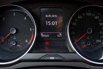 Volkswagen Passat 2.0 TDI Comfortline Business, 1.majiteľ - 14