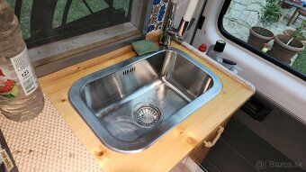 Camper - obytné auto - 14