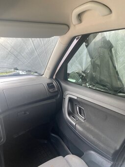 Skoda roomster predam v celku na diely cena dohoda - 14