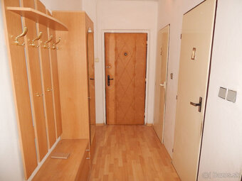 SPEKTRUM REALITY- Na Predaj 2.5 -izbový byt, 56 m2, okres Pr - 14