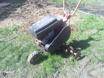 DVOJKOLESOVY MALOTRAKTOR. BENZÍNOVÝ STVORTAKT. - 14